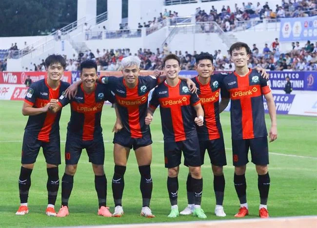 Cảnh đại dương sống động với nhiều loại cá và hiệu ứng bắn cá đẹp mắt, minh họa cho chiến thuật chơi game bắn cá tại ga65 game.